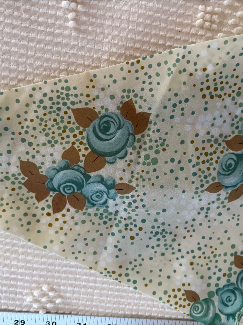 Vintage Ladies Elegant Floral Cream Neck Scarf with Teal Roses